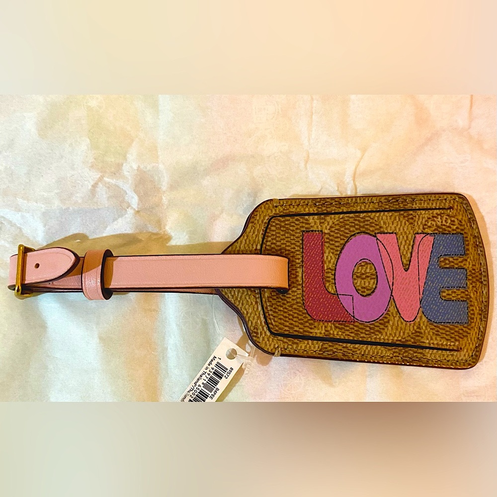 Coach Luggage Tag In Signature Canvas With Love Print. (Style No.89572)